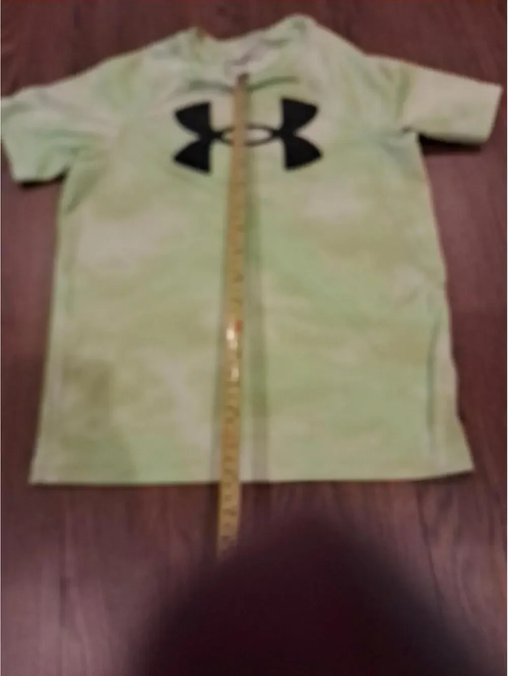 Under Armour Boys' Short‎ Sleeve YSMALL Neon Green Tshirt 6 -7 Years